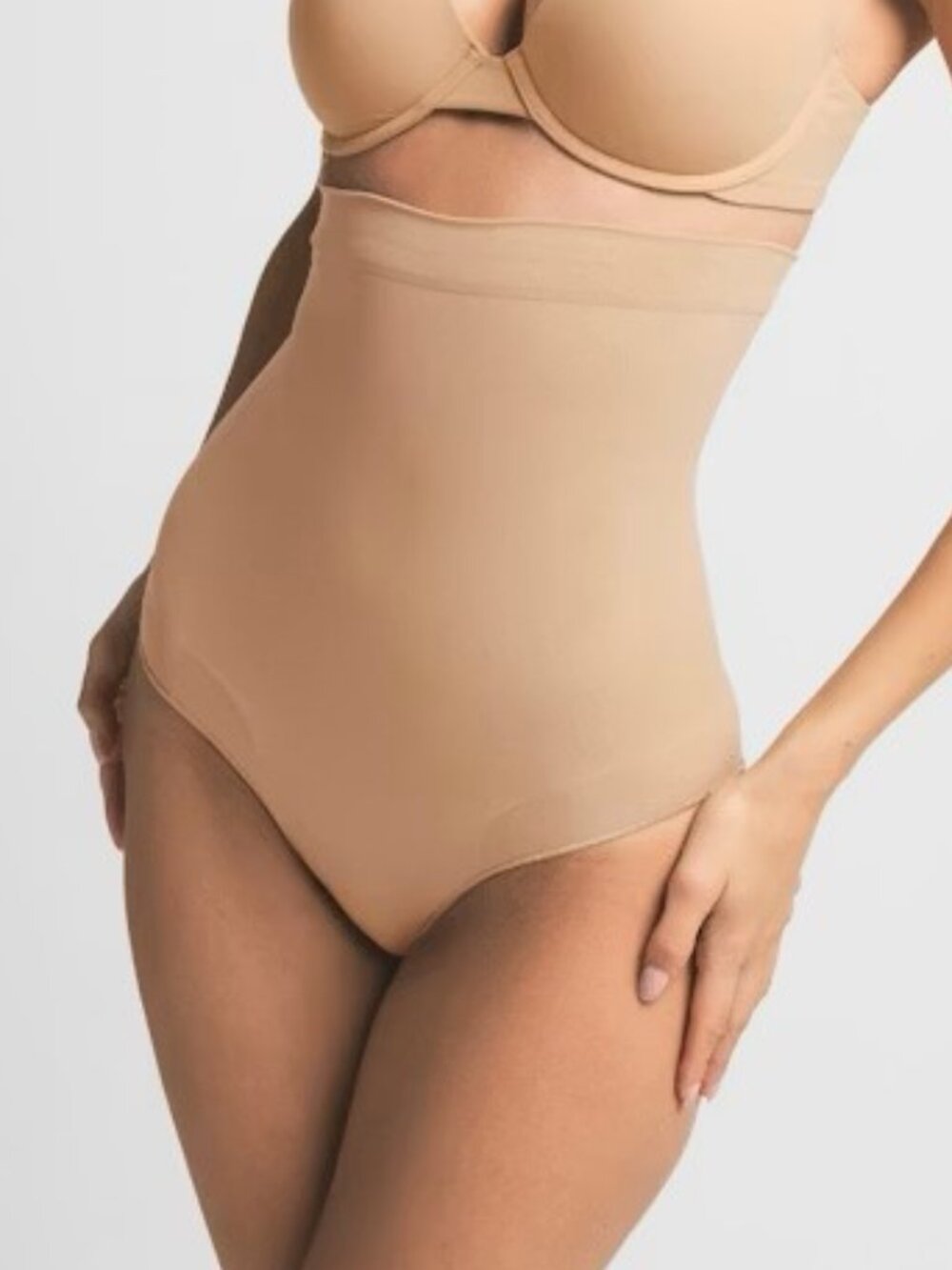 SKIMS HIGH-WAISTED BRIEF NWOT, Size M